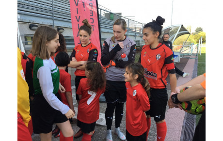 Entrée des jeunes avec les Seniors F R1